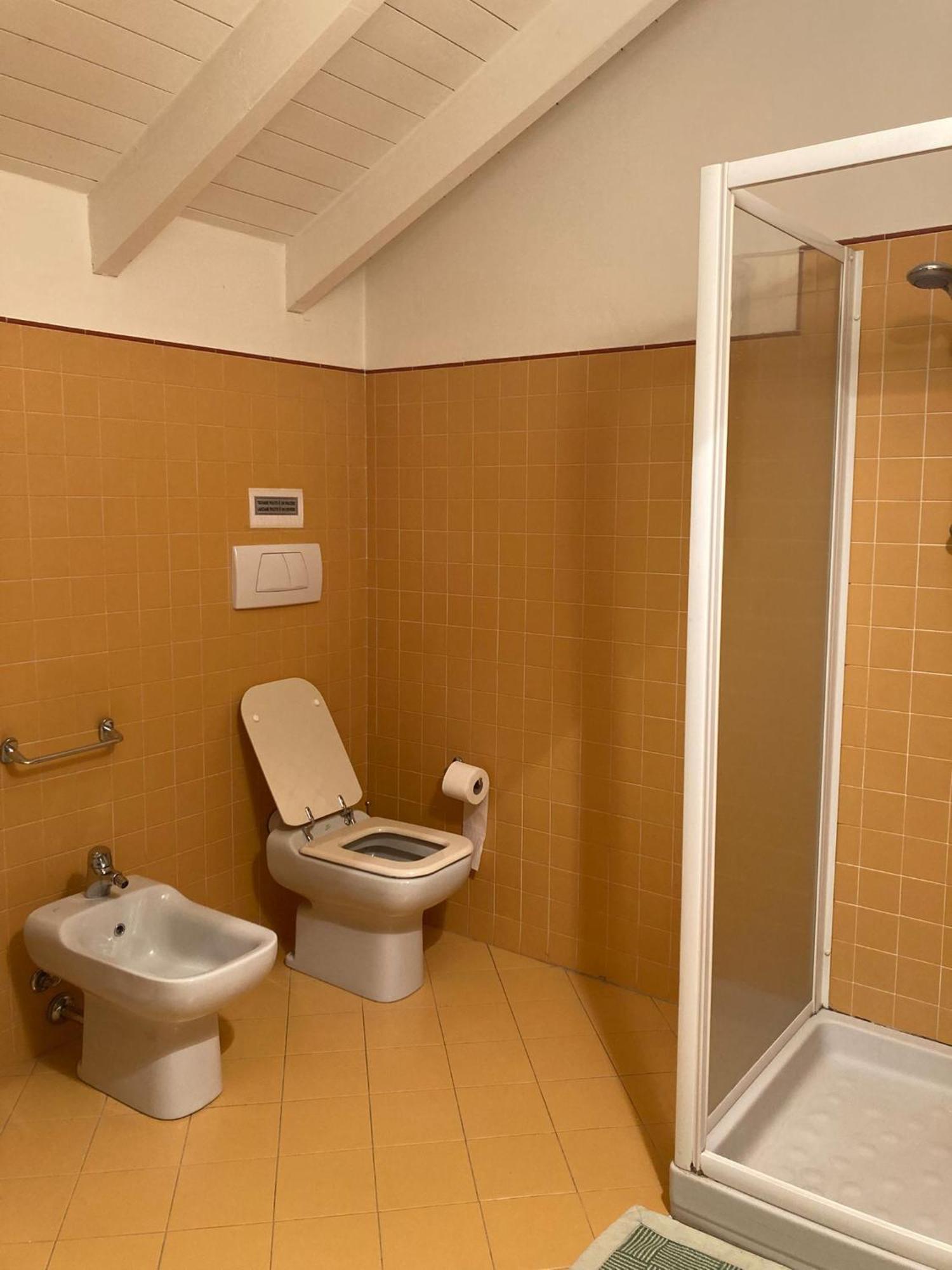 Alexis 2 Apartman Novara Kültér fotó
